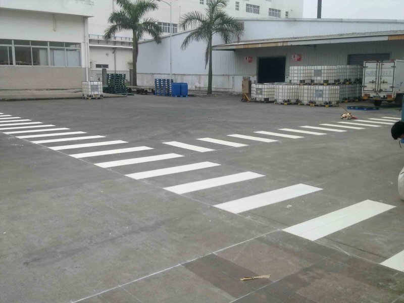 廠區(qū)劃線(xiàn)